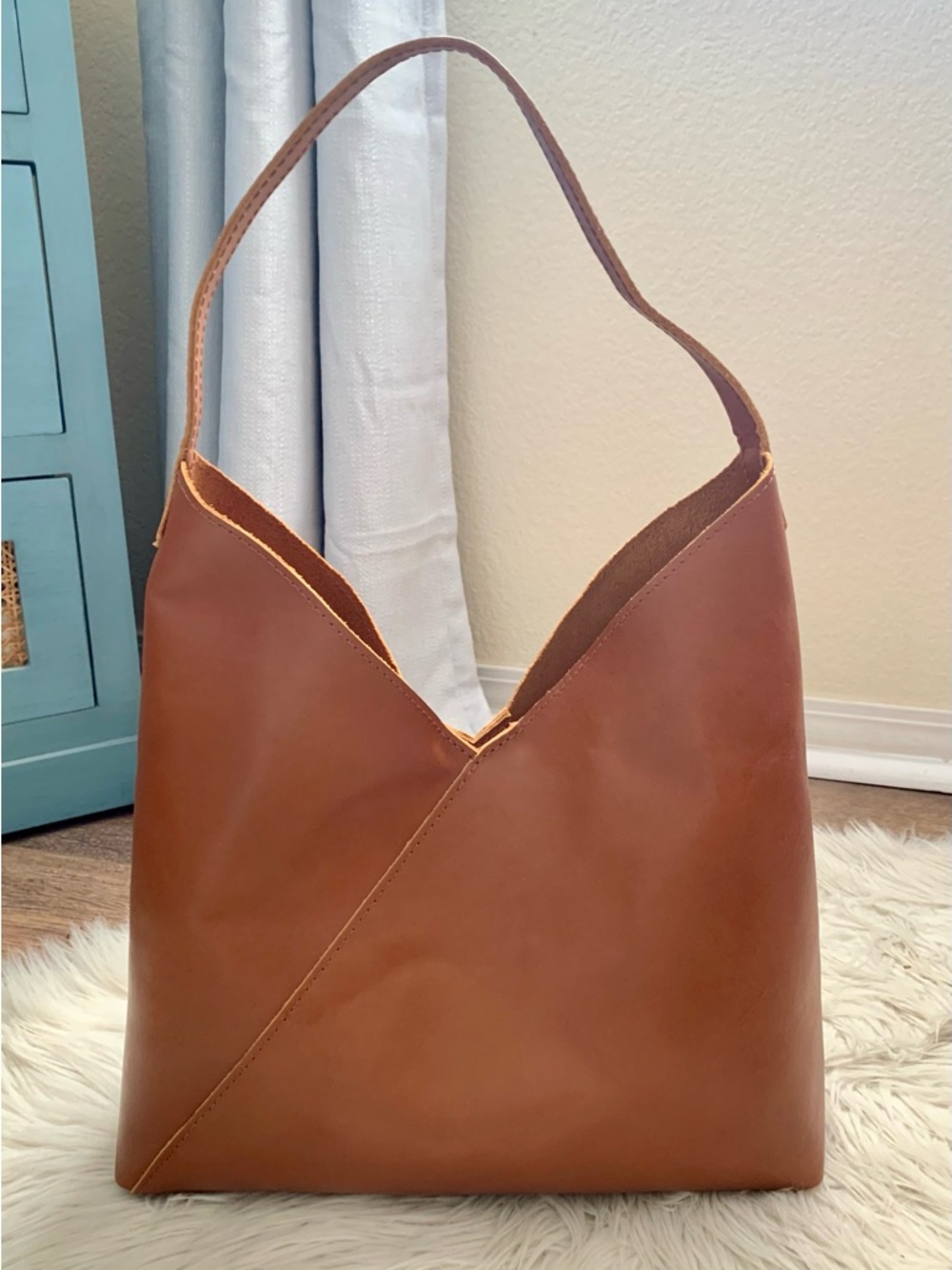 Portland Leather Oversized Naomi Bag
Honey - Picture 9 of 16